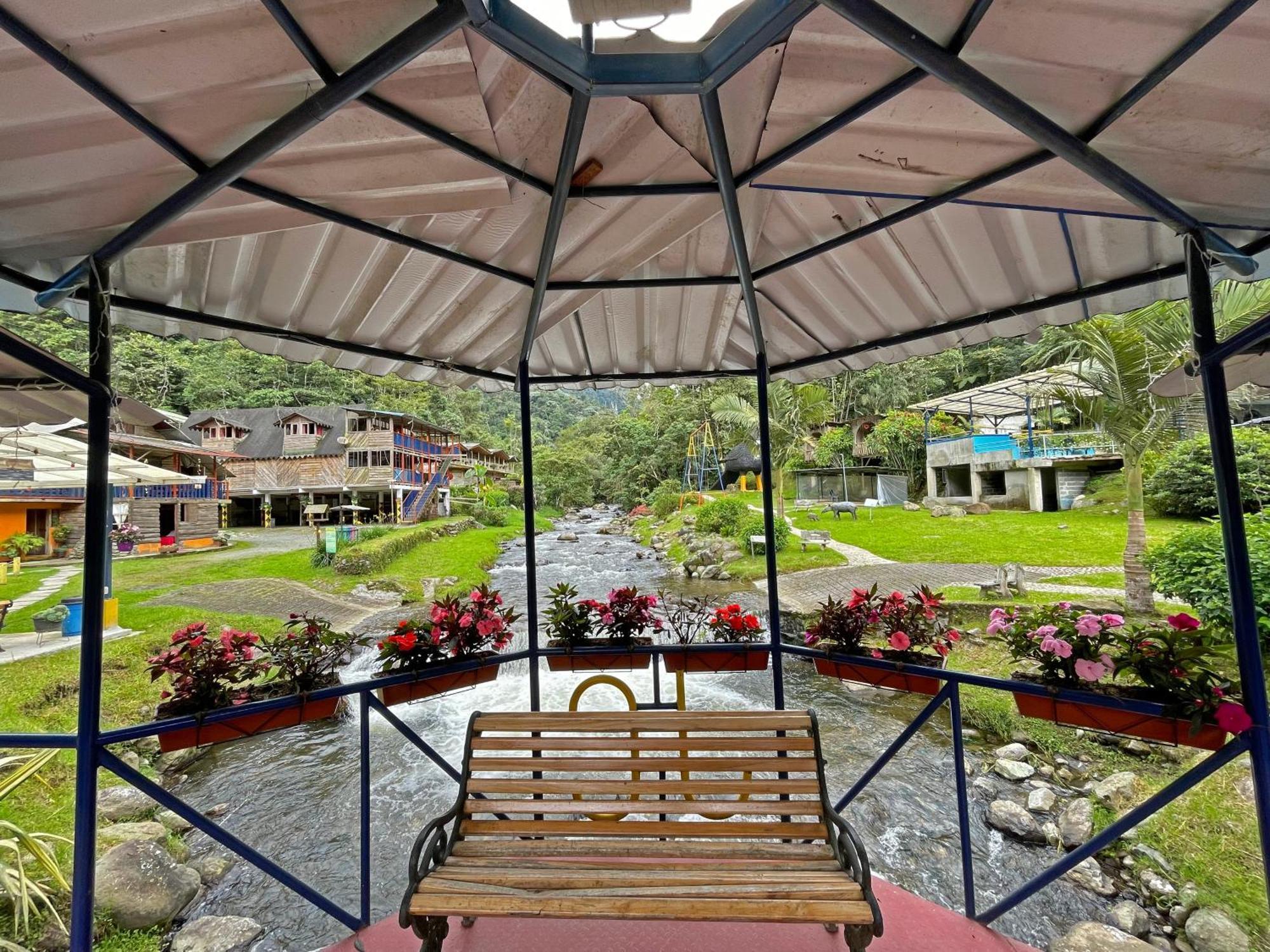 Hotel Cabanas Jc Santa Rosa de Cabal Exterior photo